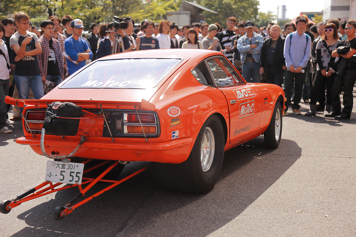 AUTO LEGEND 2010の屋外会場に展示されたドラッグレース車両