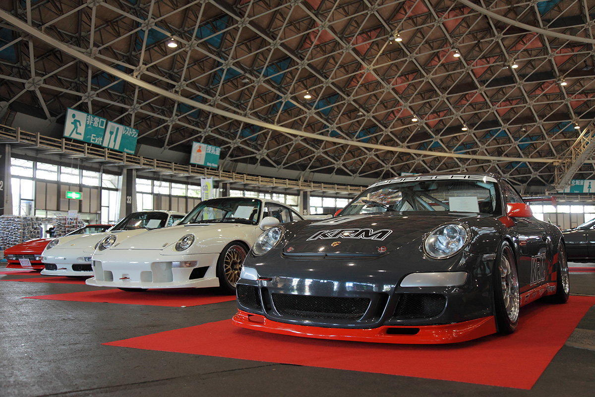 AUTO LEGEND 2012に展示されたポルシェなどの車両