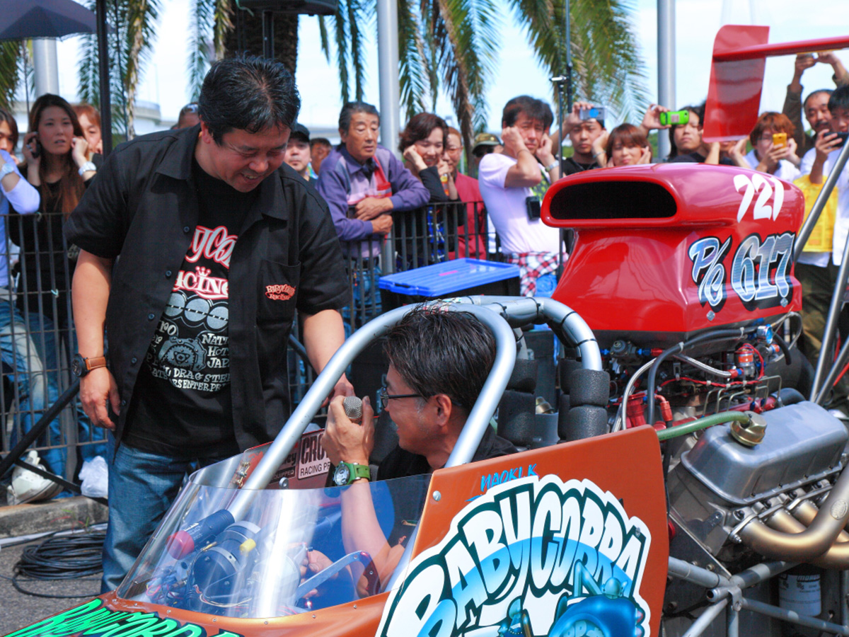 AUTO LEGEND 2014 屋外会場のイベント風景