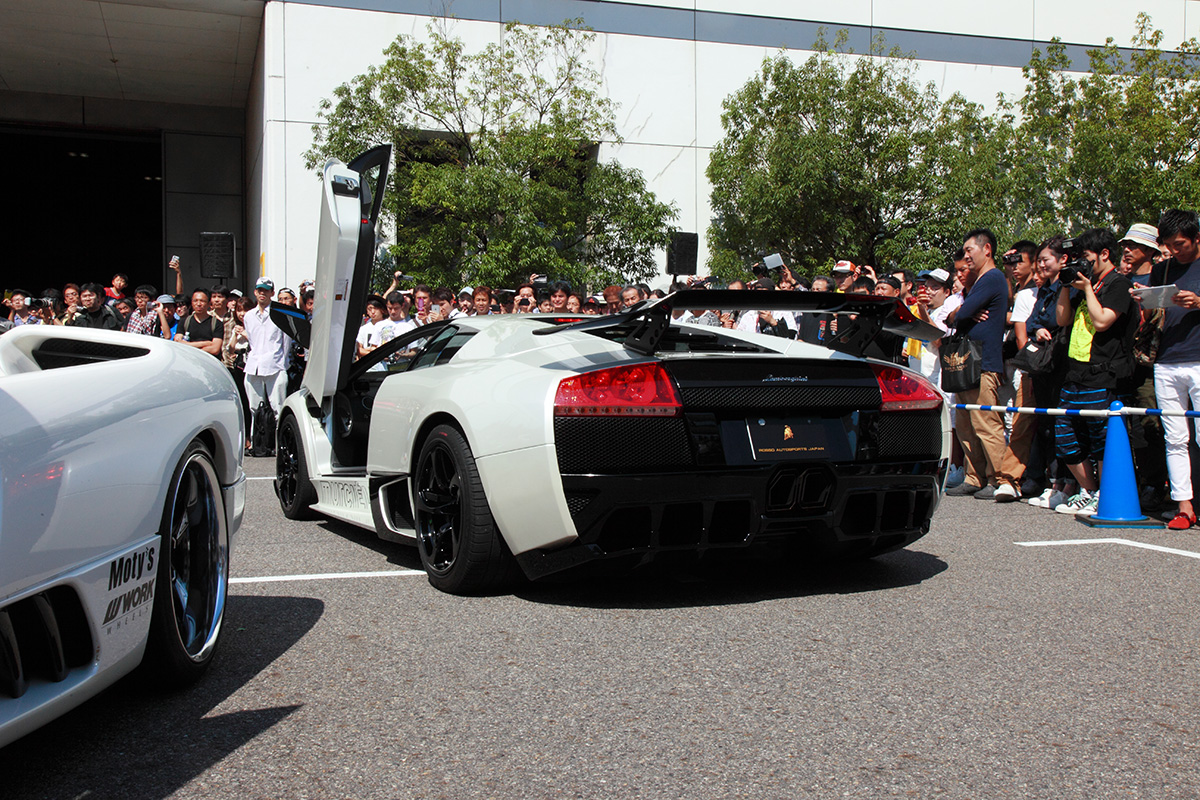 AUTO LEGEND 2015 会場で行われたライブステージ